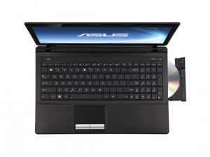 ASUS K53TA-SX140D 15,6/AMD Dual-Core A4-3300M 1,9GHz/8GB/750GB/ Radeon HD 6650 1GB